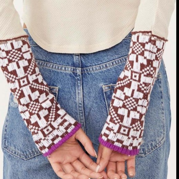 Free People Reversible Cuff Thermal - Picture 5 of 8